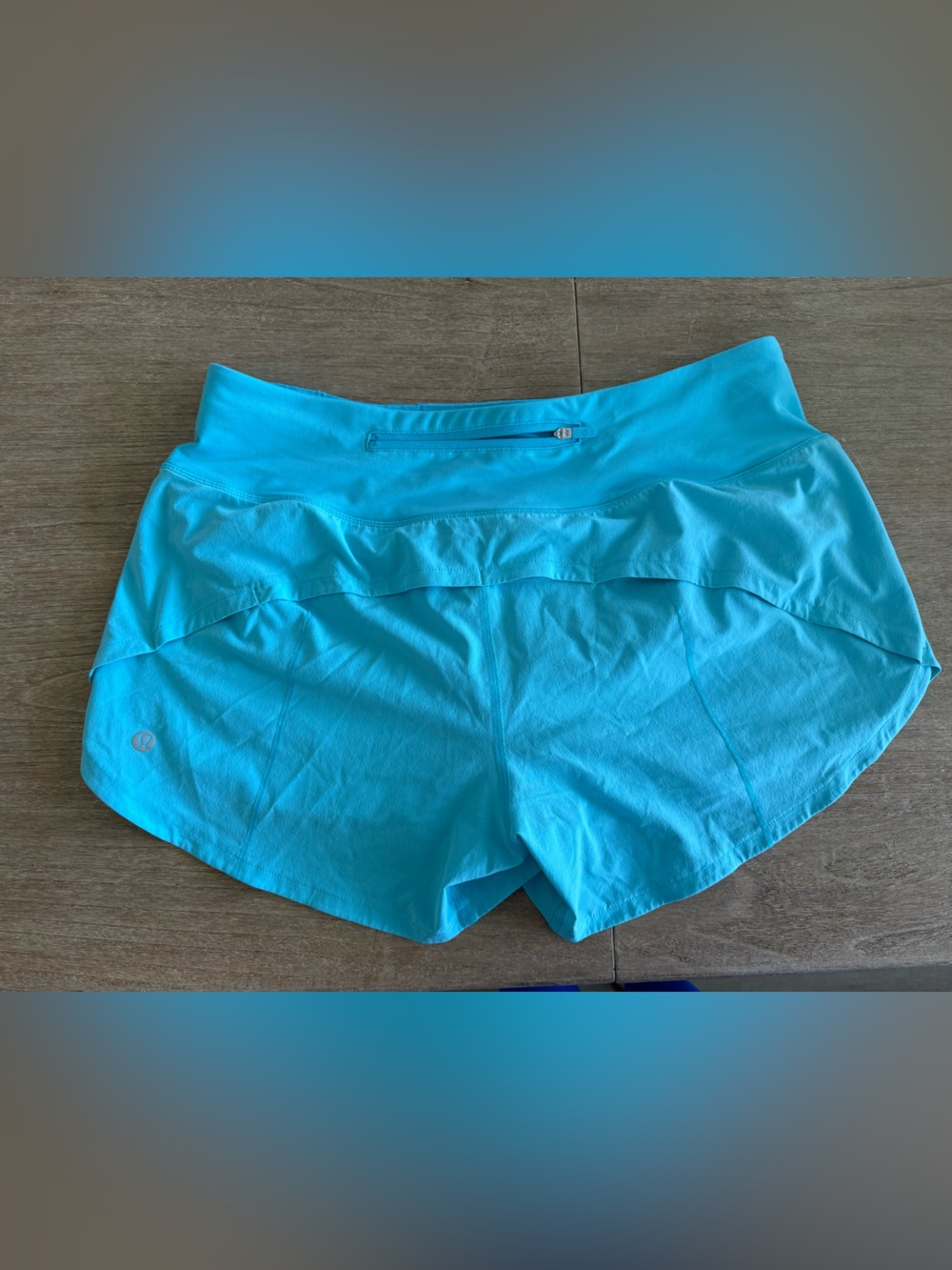 lululemon athletica electric turquoise speed short 4” - Picture 3 of 4